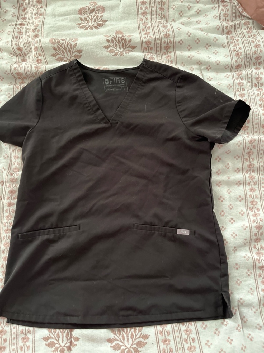 FIGS Black V-Neck Scrub Top with Front Pockets